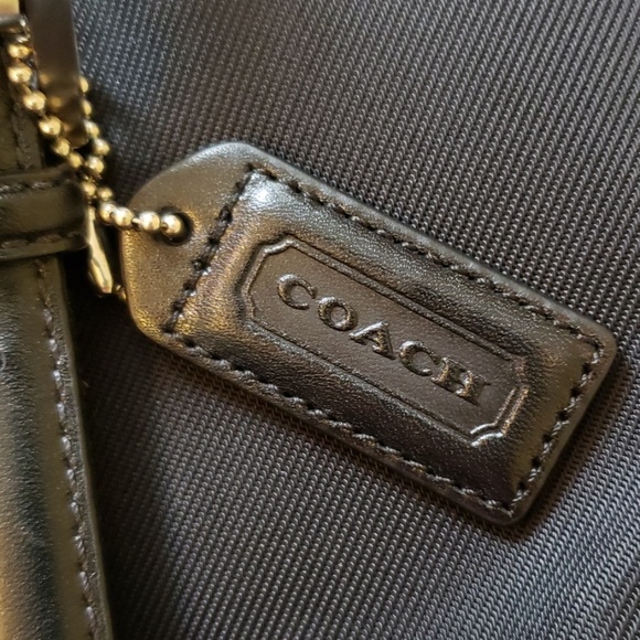 Coach Shoulder Bag - Picture 4 of 6